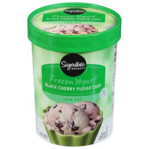 Signature SELECT Chocolate Chip Black Cherry Low Fat Frozen Yogurt - 1.5 Quart